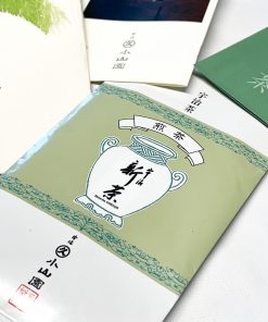 Marukyu Koyamaen Shincha gold in weißer Verpackung.