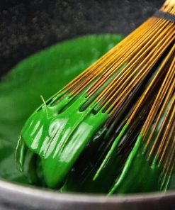 Tief grüner Marukyu Koyamaen Matcha für Urasenke Teezeremonie. geeignet für dünnen un d dicken Matchatee (Koicha). Dies ist ein Matcha für die japanische Teezeremonie